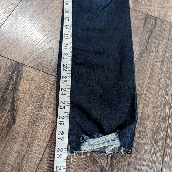 Lucky Brand Size 2 / 26 Lolita Skinny Dark Blue Jeans Mid Rise Denim Stretchy - Picture 4 of 7
